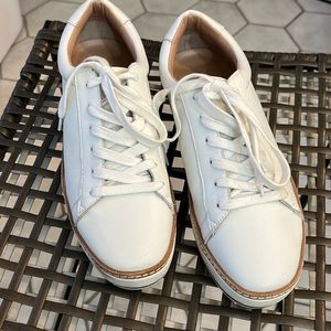 Chelsea & Violet Minie Sneakers Women Size 9 White Leather Platform Lace-Up